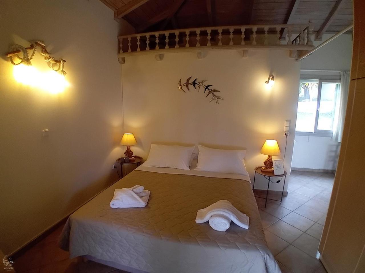 Muses Villas Finikounta Kamer foto