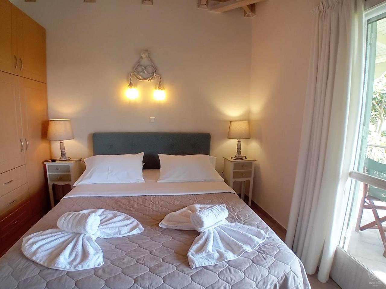 Muses Villas Finikounta Kamer foto